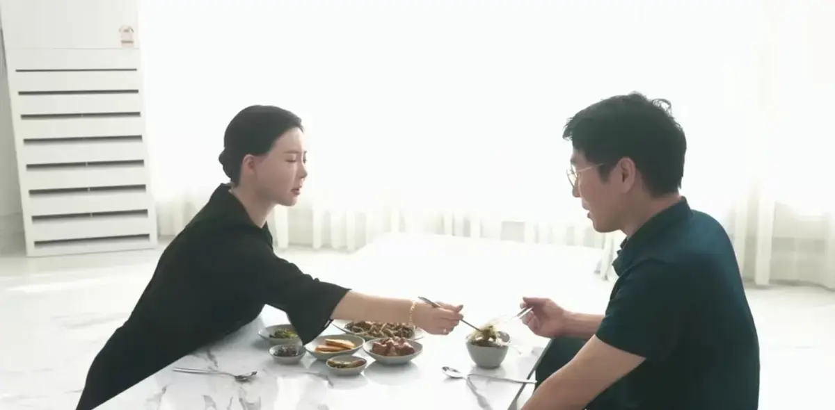 《50岁继母的诱惑》4K高清未删减中文版-免费在线看无广告-50岁继母的诱惑打破韩国伦理片框架